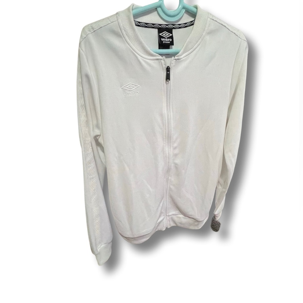 Umbro premier. Mens size M.